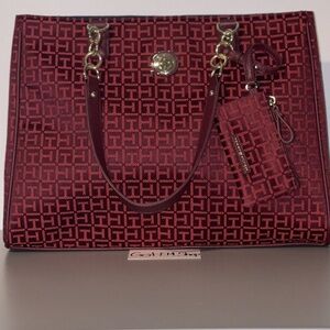 TOMMY HILFIGER SIGNATURE TOTE WITH POUCH - RED (NEW)